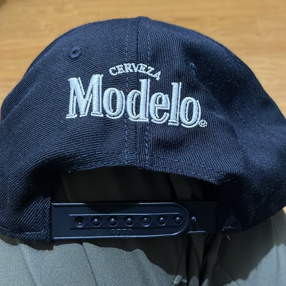 Modelo Cap - Picture 2 of 2